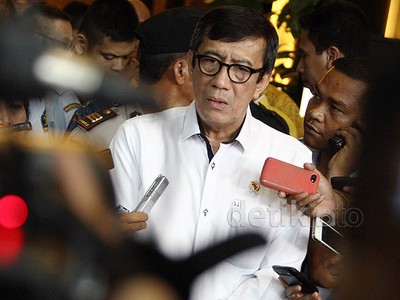Yasonna Beri Penjelasan Soal Berkas Pendaftaran Kubu Ical dan Agung