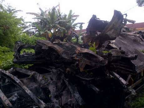 Tabrak Truk, Porsche Terbakar dan Hancur Menjadi Puing-puing