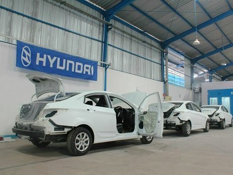 3 Musuh Cat Bodi Mobil