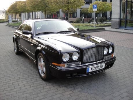 Bangkrut, Mike Tyson Jual Mobil Bentley Continental T