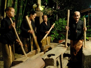 Yang Khas dari Banyuwangi: Alat Musik dari Lesung Padi