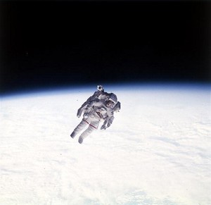 Fokus ke Industri Satelit, RI Belum Bisa Kirim Astronot ke Luar Angkasa