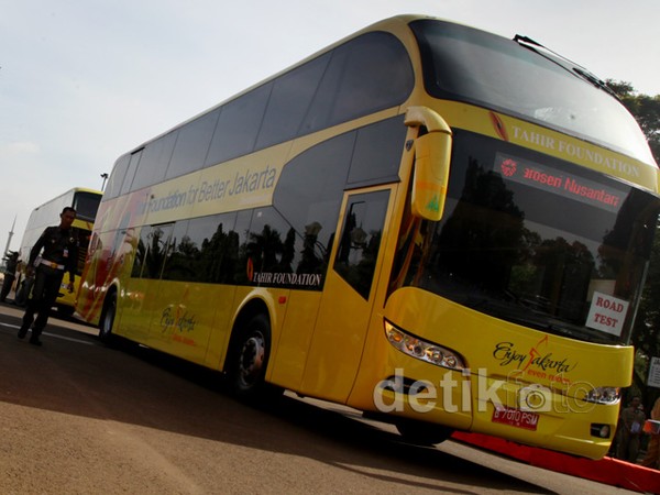 Bus Tingkat Keren Untuk Warga Jakarta