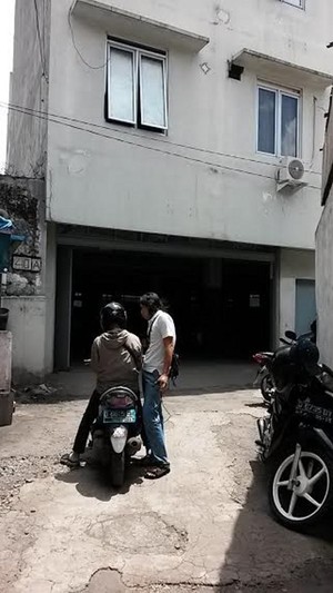 Melongok Kosan Banceuy 40A Berpenghuni Wanita Seksi di Malam Hari