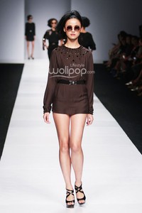 Sapto Djojokartiko Senayan City. Jakarta Fashion Week 2015 at Senayan City. Jakarta. [Foto: Mohammad Abduh/Wolipop]