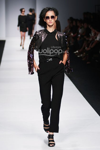 Sapto Djojokartiko Senayan City. Jakarta Fashion Week 2015 at Senayan City. Jakarta. [Foto: Mohammad Abduh/Wolipop]