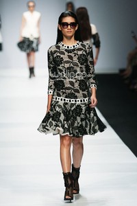 Barli Asmara Senayan City. Jakarta Fashion Week 2015 at Senayan City. Jakarta. [Foto: Mohammad Abduh/Wolipop]