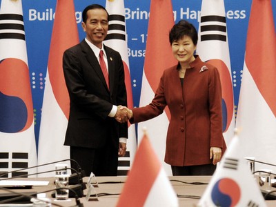 Jokowi Gelar Pertemuan Bilateral dengan Presiden Korsel