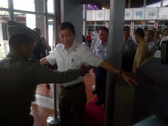 Ini Bedanya Kerja dan Cinta Versi Menhub Jonan