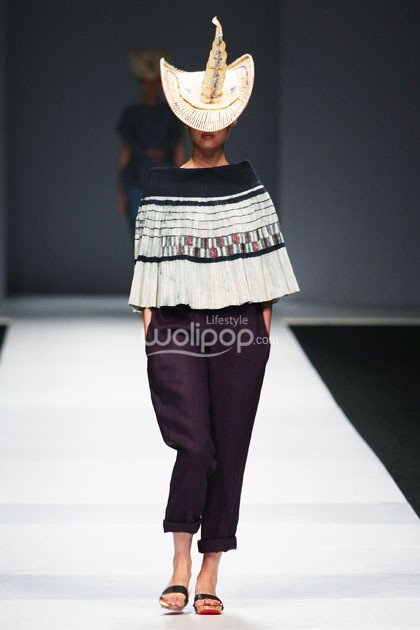 Spous by Priyo Oktaviano Senayan City.  Jakarta Fashion Week 2015 at Senayan City. Jakarta. [Foto: Mohammad Abduh/Wolipop]