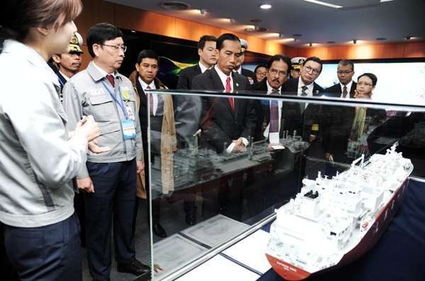 Kunjungi Korea Selatan, Jokowi Pesan 3 Kapal Selam