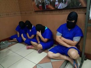 Lucu, 4 Tukang Hipnotis yang Ditahan Polisi Ini Tak Bisa Bahasa Indonesia Tapi Punya KTP
