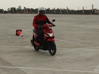 Merasakan Teknologi eSP dan Fitur ISS di Honda BeAT