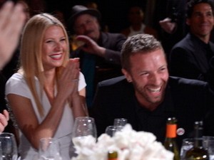 Pasca Cerai, Chris Martin dan Gwyneth Paltrow Masih Tidur Sekamar?