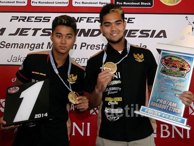 Aero dan Aqsa Ukir Prestasi di Jetski