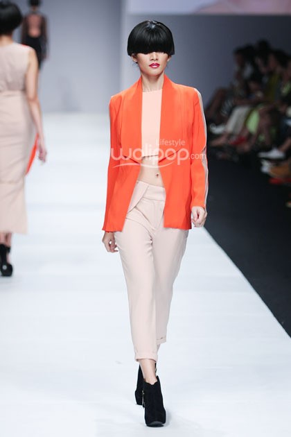 Ardistia New York by Ardistia Dwiasri The Body Shop. Jakarta Fashion Week 2015 at Senayan City. Jakarta. [Foto: Mohammad Abduh/Wolipop]