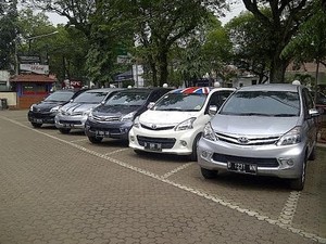 Keliling Bandung dengan Avanza Pop You Up