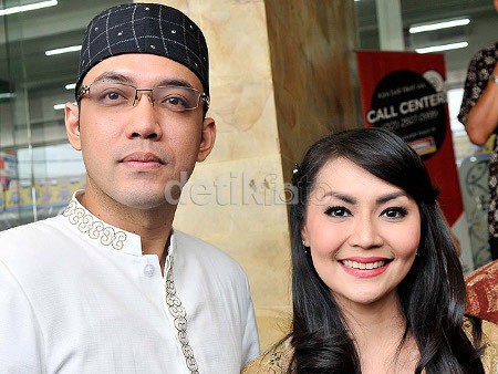 Tessa Kaunang Tuding Sandy Tumiwa Nggak Peduli Keluarga