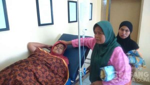 Usai Acara Khitanan, 30 Warga di Karawang Keracunan Nasi Uduk