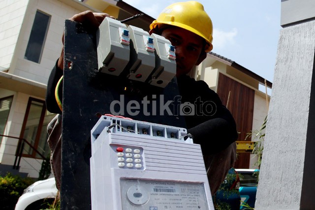 Harga Minyak Anjlok, Tarif Listrik Untuk Golongan Ini Turun
