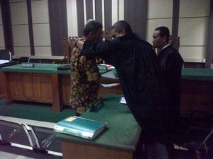 Sekretaris Golkar Jateng Ditahan Terkait Dugaan Korupsi Bansos