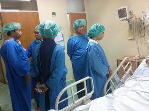 Menteri Rini Jenguk 2 Korban Ledakan Pabrik Baja Krakatau Posco di RSPP