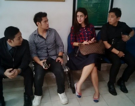 Fairuz Gugat Cerai Galih Bukan Karena Nafkah