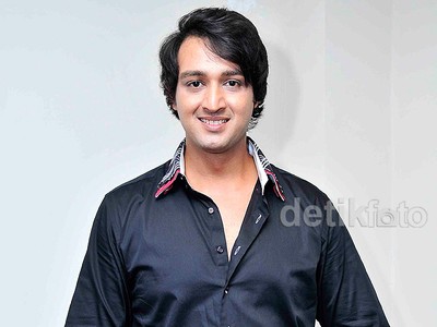 Gantengnya Dewa Krisna Saurabh Raj Jain