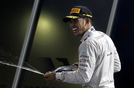 Hamilton Ingin Tujuh Tahun Lagi Membalap di F1