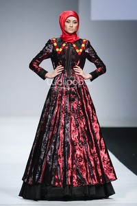 Anggia Mawardi Secret Garden. Jakarta Fashion Week 2015 at Senayan City. Jakarta. [Foto: Mohammad Abduh/Wolipop]