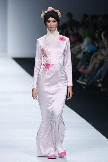 Risty Tagor Secret Garden. Jakarta Fashion Week 2015 at Senayan City. Jakarta. [Foto: Mohammad Abduh/Wolipop]
