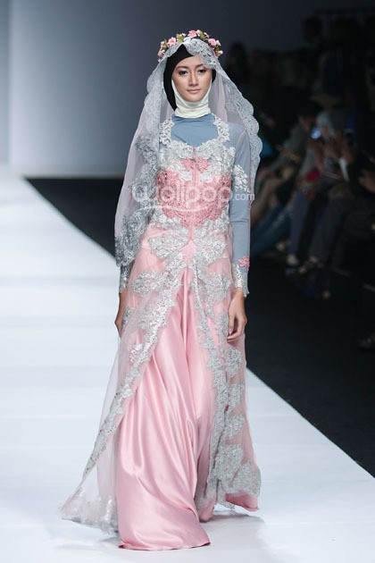 Risty Tagor Secret Garden. Jakarta Fashion Week 2015 at Senayan City. Jakarta. [Foto: Mohammad Abduh/Wolipop]