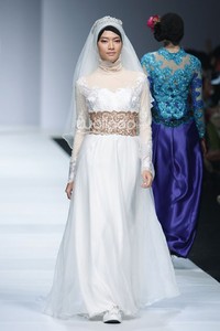 Risty Tagor Secret Garden. Jakarta Fashion Week 2015 at Senayan City. Jakarta. [Foto: Mohammad Abduh/Wolipop]