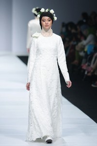 Risty Tagor Secret Garden. Jakarta Fashion Week 2015 at Senayan City. Jakarta. [Foto: Mohammad Abduh/Wolipop]