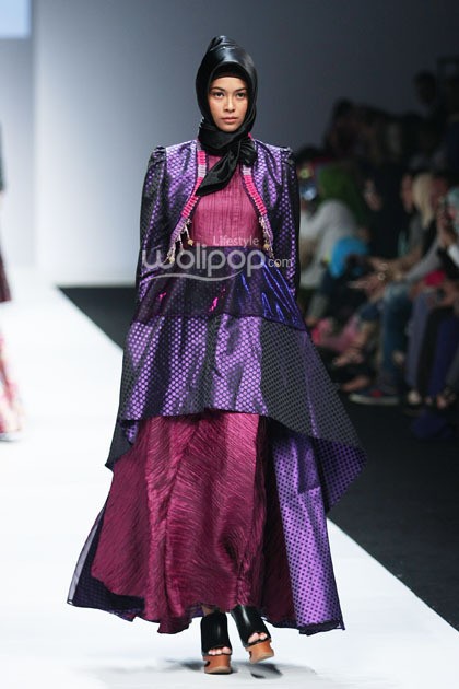 Anggia Mawardi Secret Garden. Jakarta Fashion Week 2015 at Senayan City. Jakarta. [Foto: Mohammad Abduh/Wolipop]
