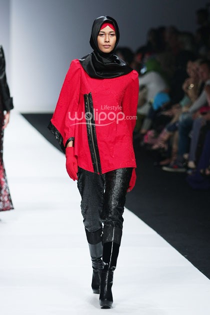 Anggia Mawardi Secret Garden. Jakarta Fashion Week 2015 at Senayan City. Jakarta. [Foto: Mohammad Abduh/Wolipop]