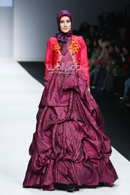 Anggia Mawardi Secret Garden. Jakarta Fashion Week 2015 at Senayan City. Jakarta. [Foto: Mohammad Abduh/Wolipop]