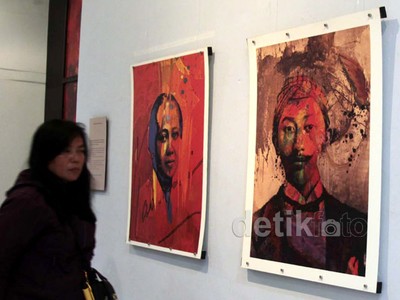 Ong Hari Wahyu Gelar Pameran Joyo Semoyo Melunasi Janji