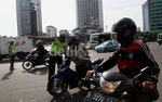 Polisi Alihkan Pemotor dari HI ke Kebon Kacang