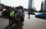 Polisi Alihkan Pemotor dari HI ke Kebon Kacang