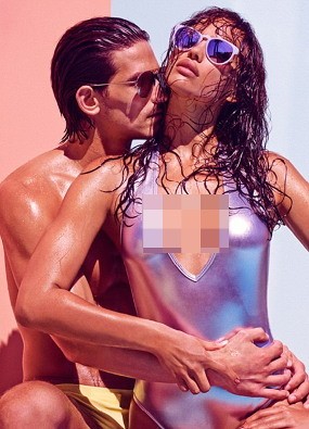 Basah-basahan, Pacar Cristiano Ronaldo Berpose Intim dengan Model Pria