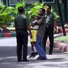 Bocah SD di Gresik Disandera Pria Bersenjata Pisau