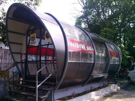 Halte di Jalan Putri