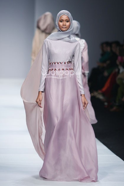 Zaskia Sungkar Secret Garden. Jakarta Fashion Week 2015 at Senayan City. Jakarta. [Foto: Mohammad Abduh/Wolipop]