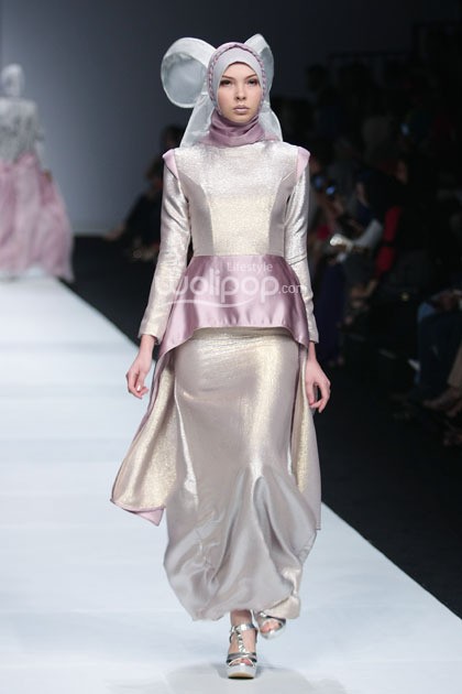 Zaskia Sungkar Secret Garden. Jakarta Fashion Week 2015 at Senayan City. Jakarta. [Foto: Mohammad Abduh/Wolipop]