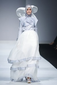 Zaskia Sungkar Secret Garden. Jakarta Fashion Week 2015 at Senayan City. Jakarta. [Foto: Mohammad Abduh/Wolipop]