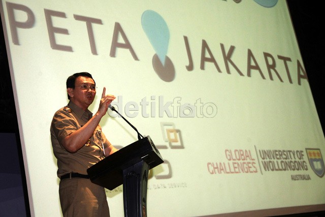 Pesan Ahok ke Anak SMA: Mau Kreatif Baca Kitab Suci!