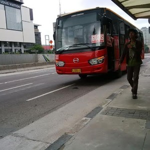 Motor Dilarang Lewat HI, Rute TransJ Gratis Diperpanjang Sampai Semanggi