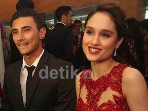 Cinta Laura Mengaku Hanya Bercanda Sebut Gebetannya Adik Ronaldo