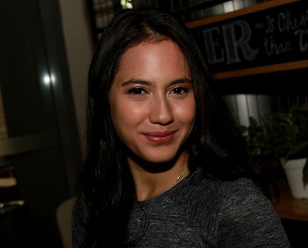 Malam Pergantian Tahun, Pevita Pearce Umroh